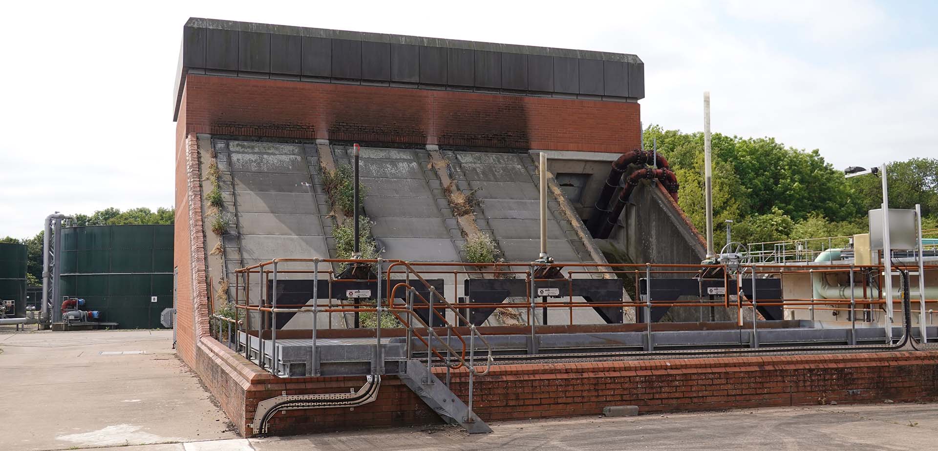 An Archimedean Screw Saves 8.2% Energy